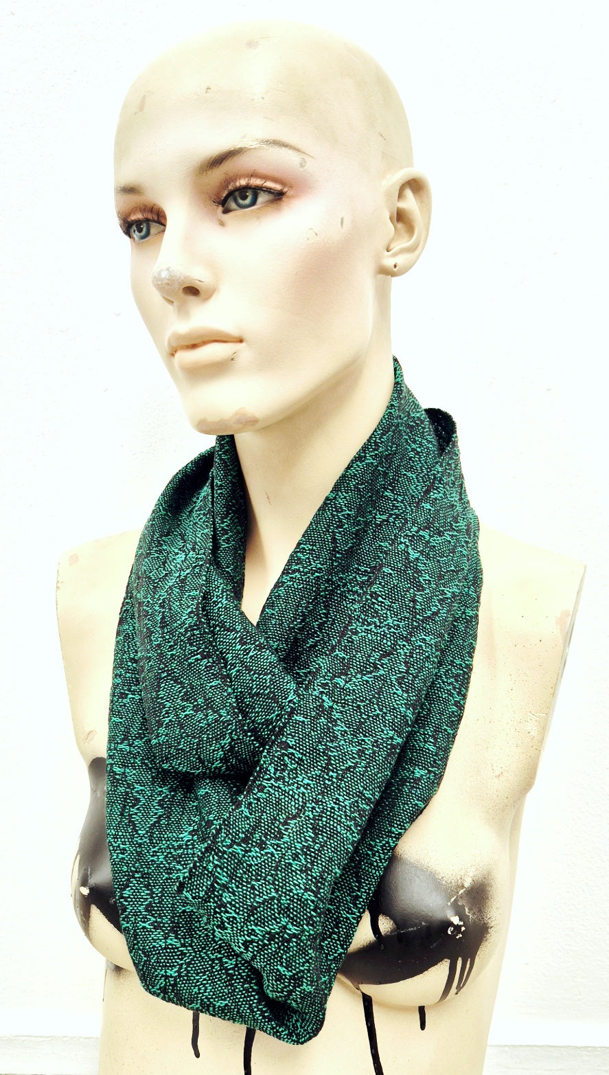 EMERALD LUXE SNAKESKIN - Handwoven Fine Cotton Scarf | Emerald Green + Black