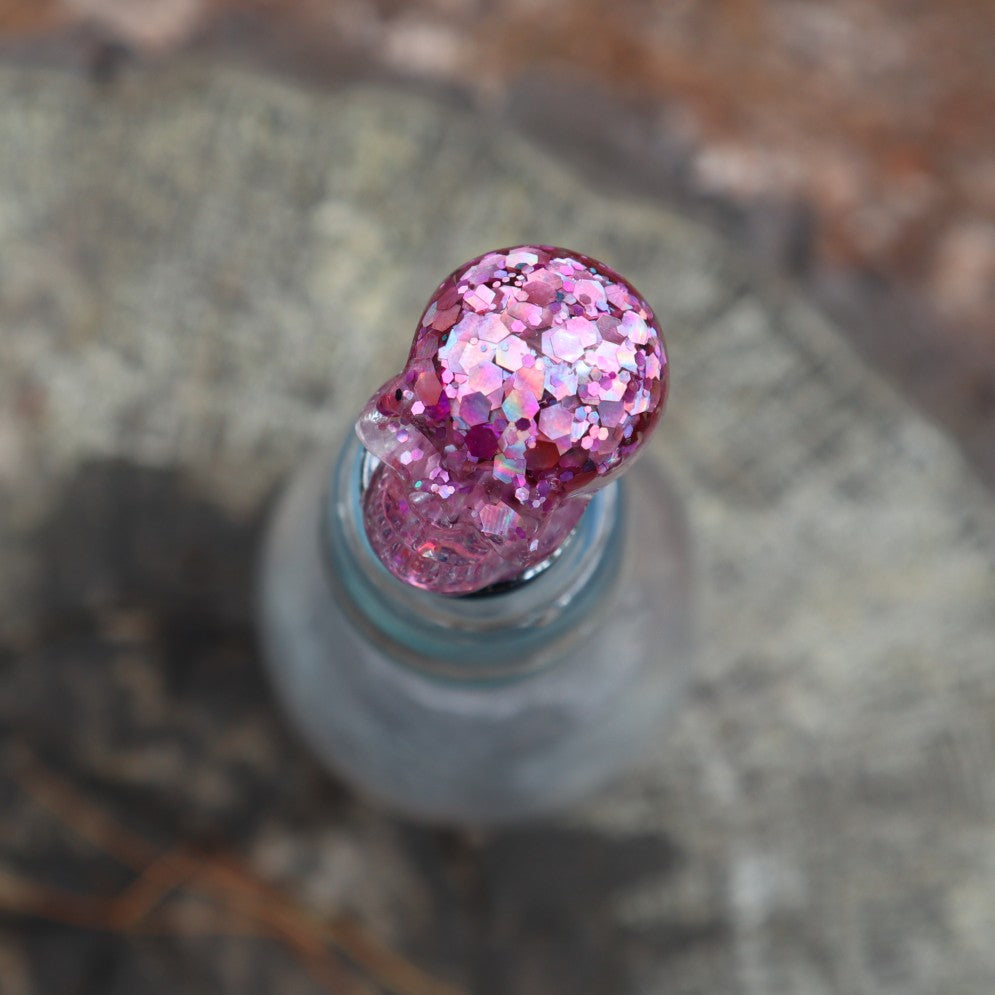 Resin Skull Bottle Stopper - light pink glitter - Threefold Designs