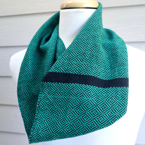 Handwoven Infinity Scarf - Cravat - Emerald Green